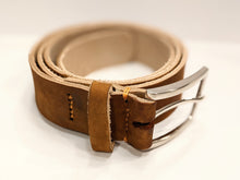 Load image into Gallery viewer, Veg Tan Men&#39;s Hand-Made Leather Belt: Cognac 1 3/8&quot;
