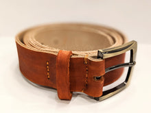 Load image into Gallery viewer, Veg Tan Men&#39;s Hand-Made Leather Belt: Chili, 1 1/2&quot; width
